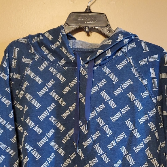 NWT Tommy Hilfiger Hoodie - Picture 2 of 7